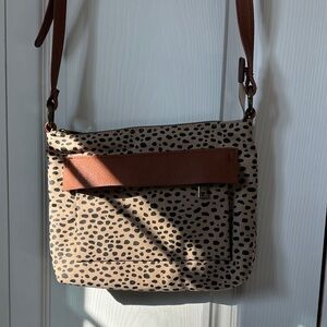 Universal Thread Tan and Black Crossbody Bag